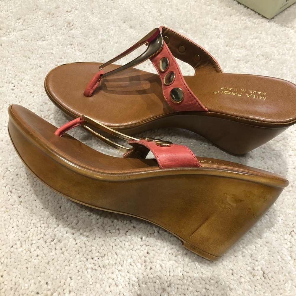 Shoes - Picture 7 of 8